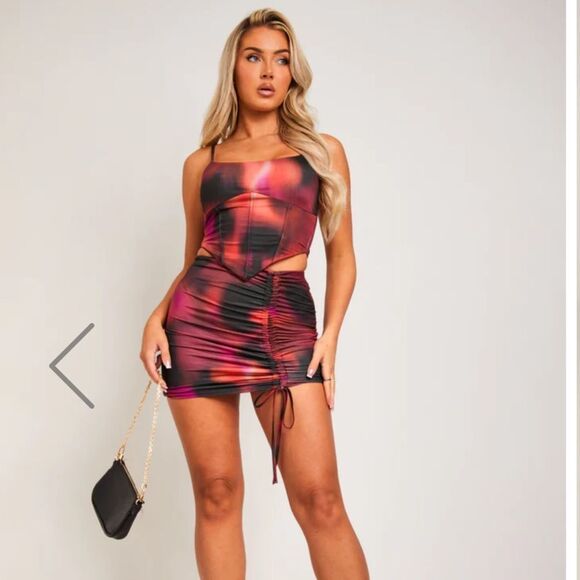 Red and Black Printed Corset Top and Skirt - Picture 3 of 4